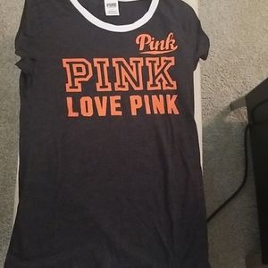 VS pink Tshirt